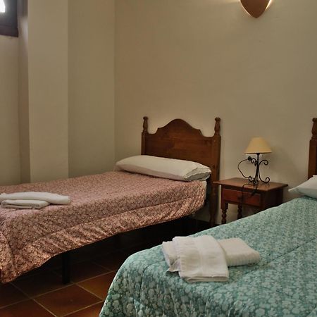 סגורבה Castillo Con Piscina En Plena Sierra Calderona מראה חיצוני תמונה