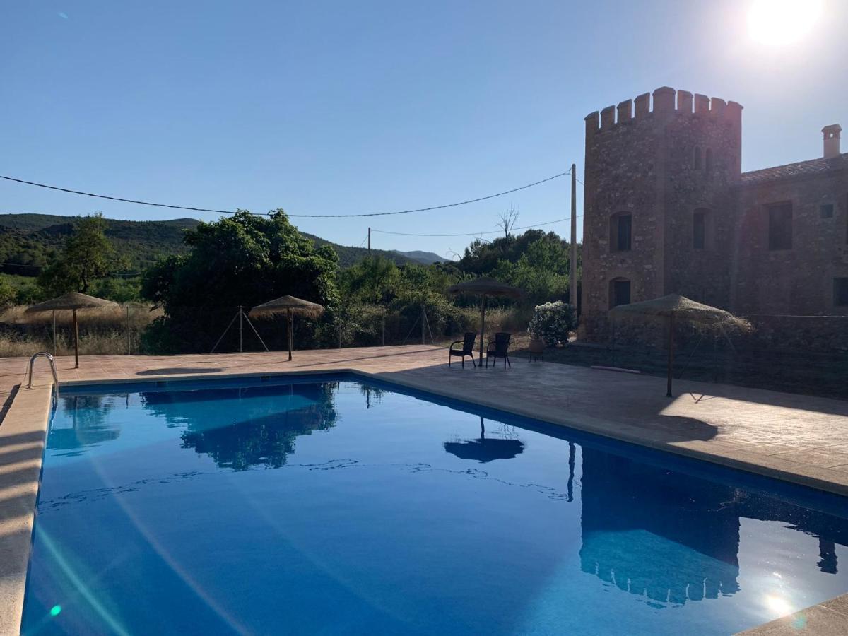 סגורבה Castillo Con Piscina En Plena Sierra Calderona מראה חיצוני תמונה