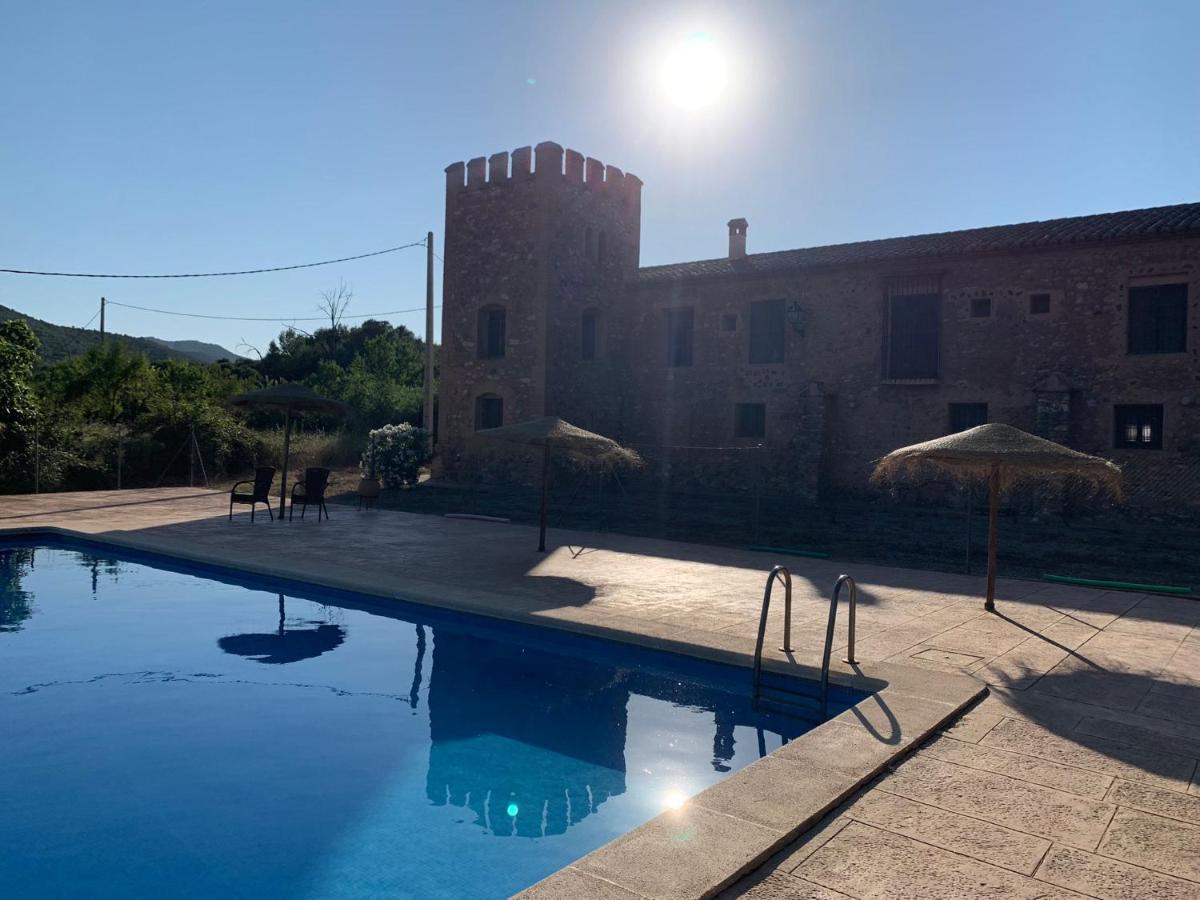 סגורבה Castillo Con Piscina En Plena Sierra Calderona מראה חיצוני תמונה